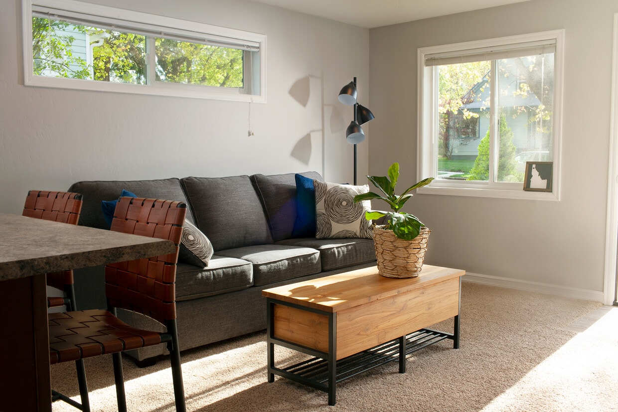 Living Room - 220 S 14th St