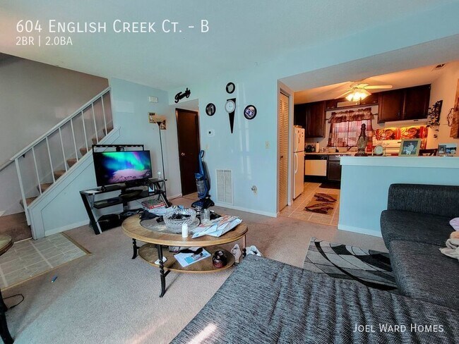 Building Photo - Cute 2 Bedroom 1.5 Bath Condo on a Quiet C...