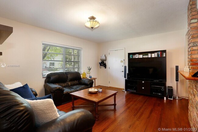 Foto del edificio - 5511 SW 78th St