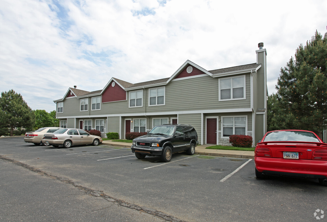 Primary Photo - Congressional Townhomes