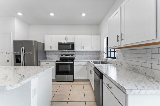 Foto del edificio - 1161 SW 6th Ct