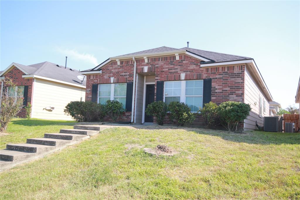 Foto principal - 6111 Settlers Lake Cir E