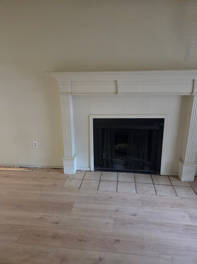 Foto del edificio - 1703 Windsong Ln