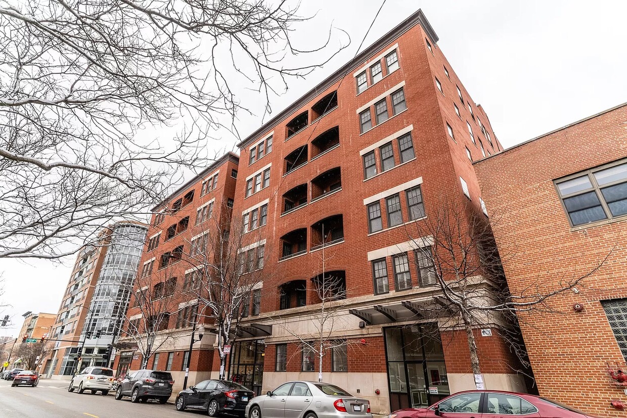 Primary Photo - 1148 W Monroe St