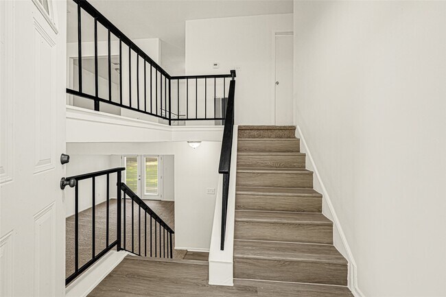 Foto del edificio - 8610 Timber View Dr