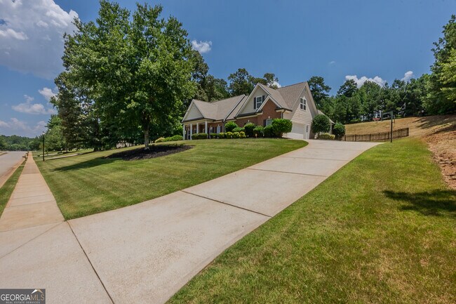 Foto del edificio - 120 Rosebay Ln