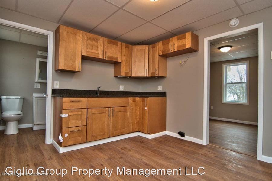 Foto principal - 603 S Blakely St