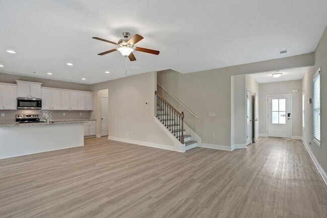 Foto del edificio - 156 Chase Landing Dr