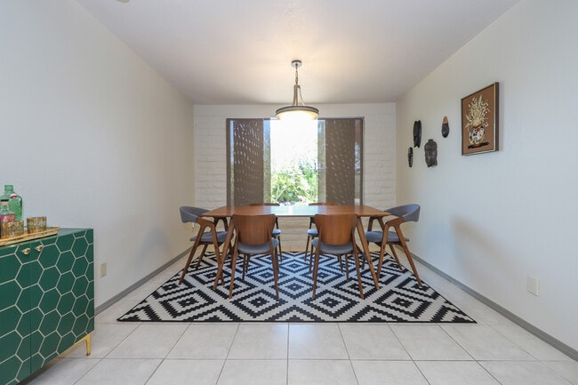 Foto del edificio - 6532 N Burro Creek Pl