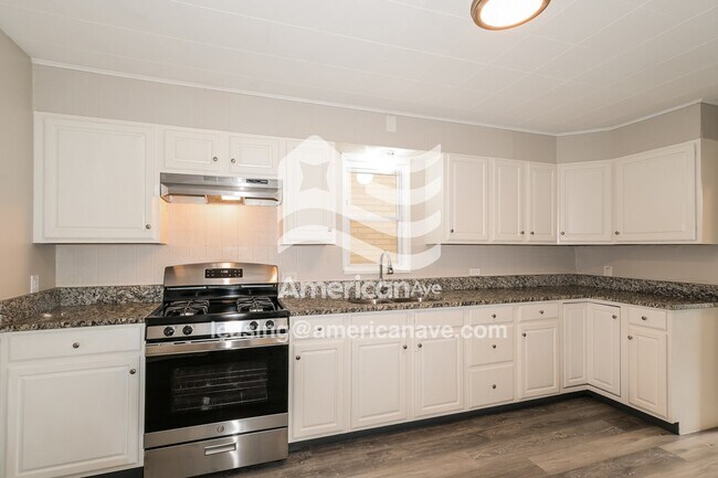 Foto del edificio - 6532 Corbitt Ave