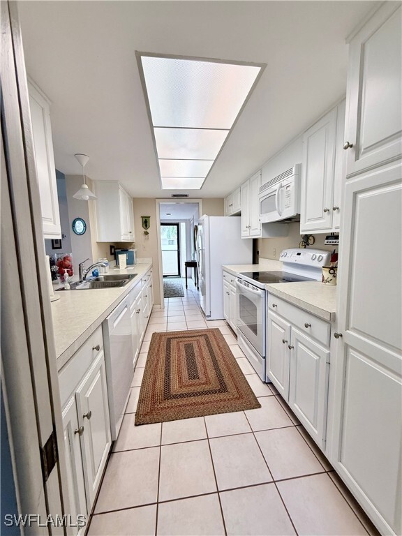 Building Photo - 15 Bluebill Ave