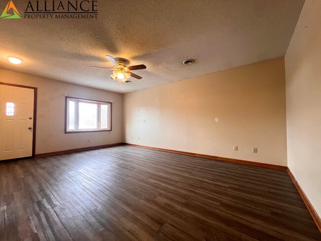 Foto del edificio - Huge Backyard - Close to Ft. Riley!