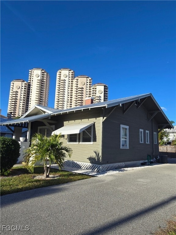 Building Photo - 2029 Clifford St