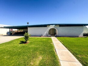 Building Photo - 2460 S Engler Ave