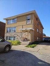 Building Photo - 1912 W State St
