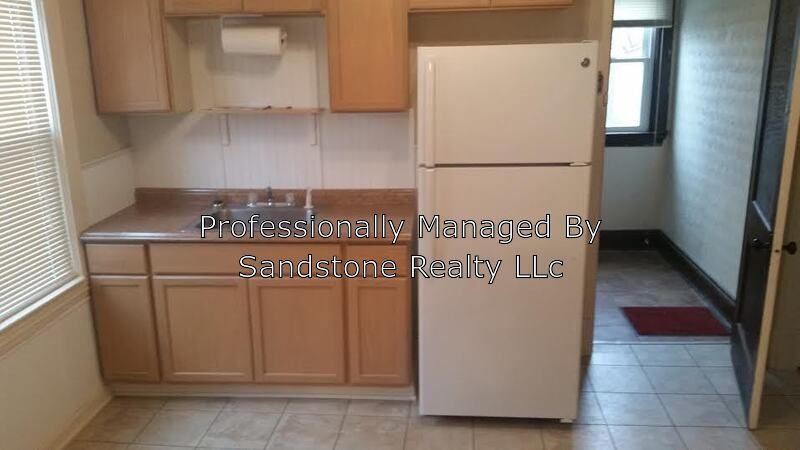 Primary Photo - 4464 W. 51st Street - Cleveland Ohio