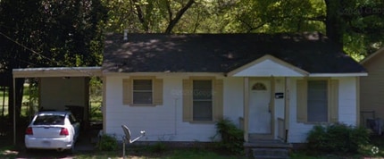 Building Photo - 1408 Filhiol Ave
