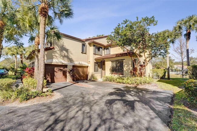 Foto del edificio - 1025 NW 105th Way