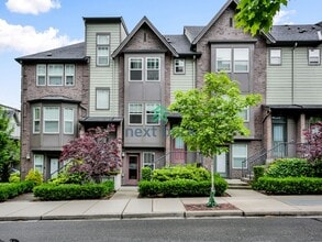 Building Photo - 972 NE Discovery Dr