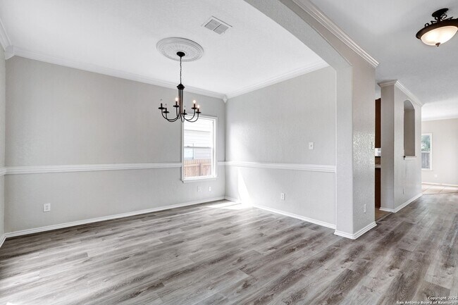 Building Photo - 10511 Cosmos Canyon