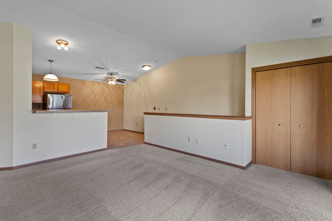 Building Photo - West Ridge Luxury Apartments