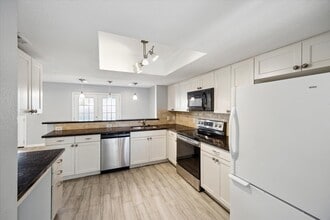 Building Photo - 5005 Georgi Ln