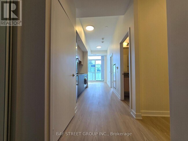 Photo du bâtiment - 120 Parliament St