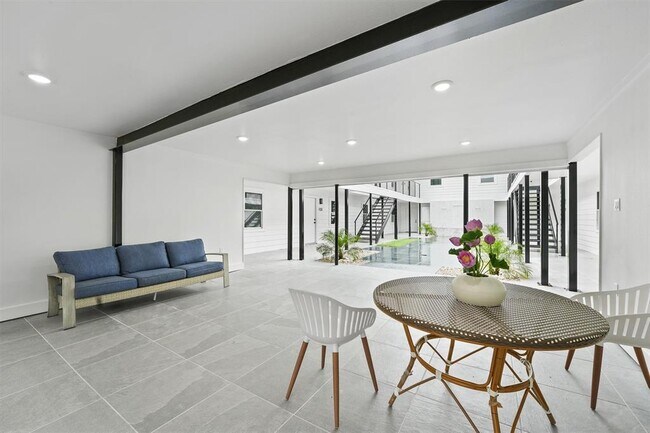 Foto del edificio - 712 Avenue H