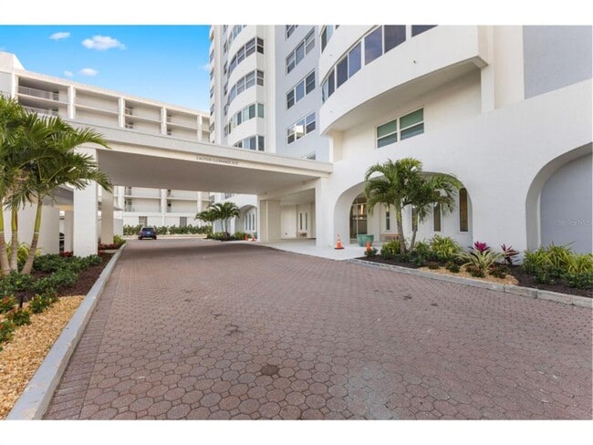 Building Photo - 1750 Benjamin Franklin Dr