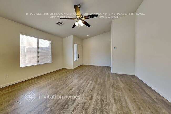 Foto del edificio - 12218 W Hadley St
