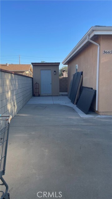 Foto del edificio - 3662 Vineland Ave