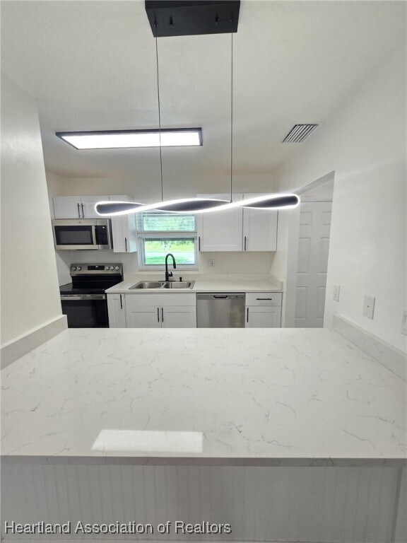 Foto del edificio - 5025 Granada Blvd