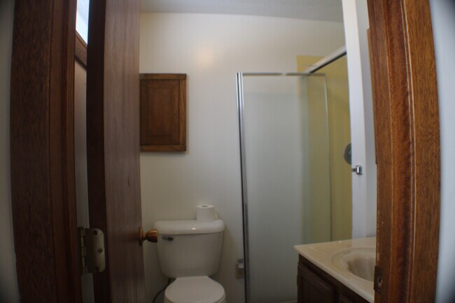 Master Bath - 212 Water Ave