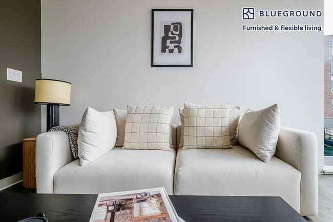 Foto del edificio - 5 Glassworks Ave