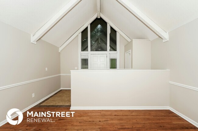 Foto del edificio - 6739 Ridgewood Dr