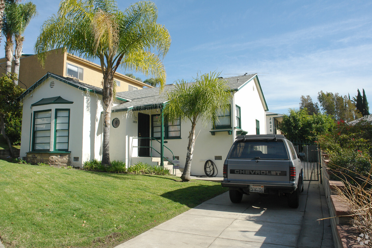 Primary Photo - 2826-2828 Avenel St