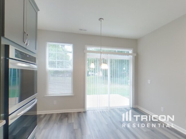 Foto del edificio - 202 Park Creek Ln