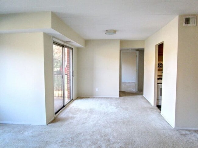Foto del edificio - 125A Clubhouse Dr SW