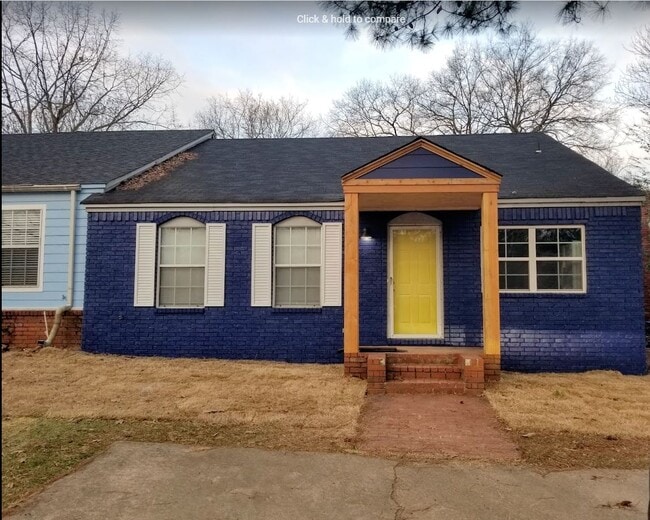 Building Photo - 3 Briarwood Cir