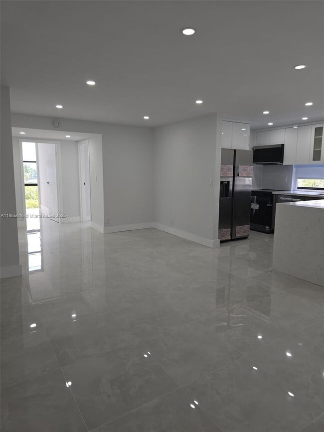 2 bedroom in Sunny Isles Beach FL 33160 - 2 bedroom in Sunny Isles Beach FL 33160 Apartments
