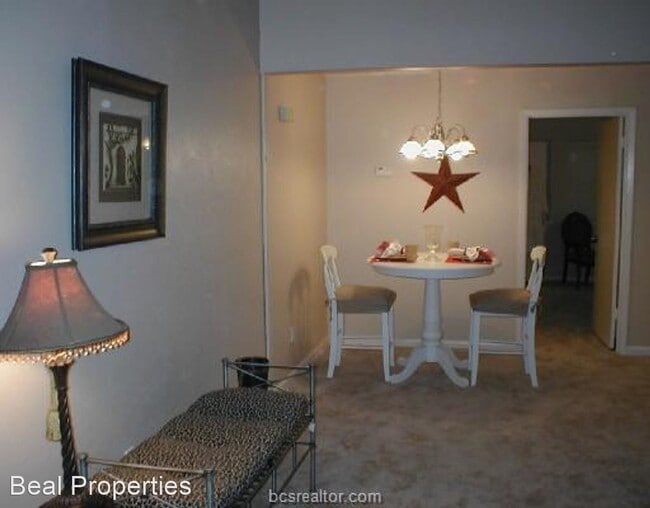 Foto del edificio - 1 br, 1 bath House - 2323 De Lee St. #29