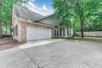 Building Photo - 83 S Spiral Vine Cir