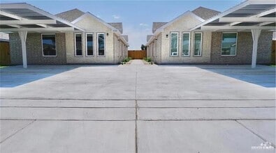 Building Photo - 5800 Nightingale Ave