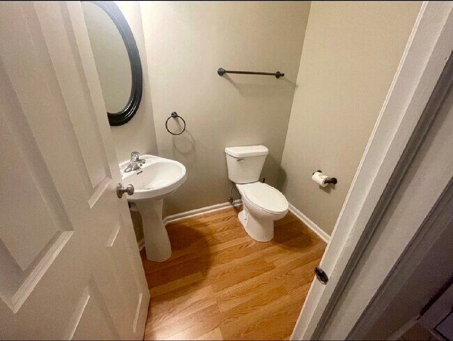 Foto del edificio - 2340 Georgetown Ct
