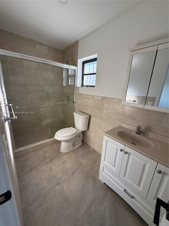 Building Photo - 10701 SW 68th St