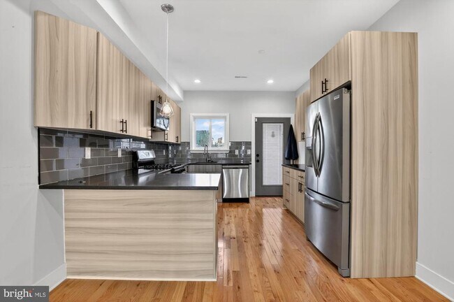 Foto del edificio - 431 W Norris St