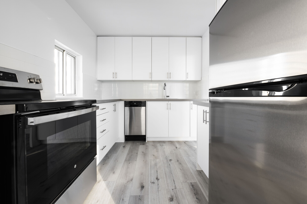 Primary Photo - The Torontonian