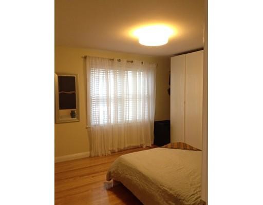 Building Photo - 241 Lamartine St