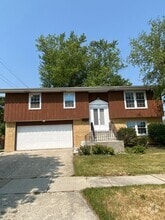 Building Photo - 17060 Oconto Ave