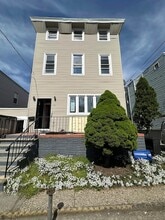 Building Photo - 124 Winfield Ave